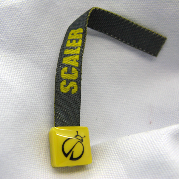 Zipper puller