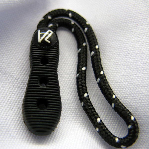 Zipper puller