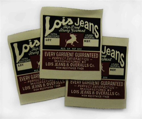 Woven label