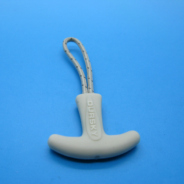 Zipper puller